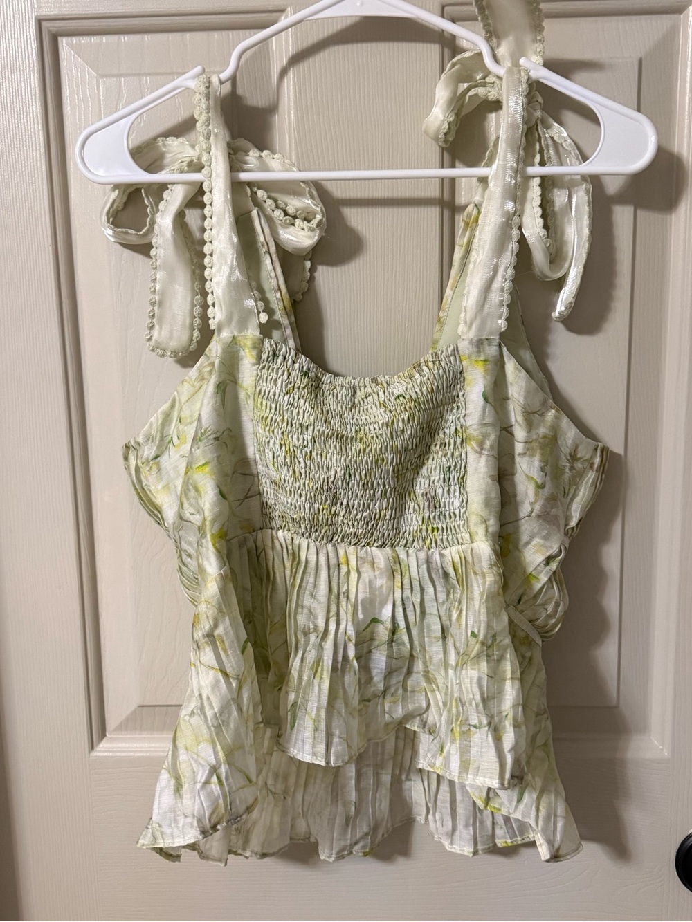 En Saison Light Green Floral Tie-Shoulder V-Neck Peplum Top - Picture 6 of 6